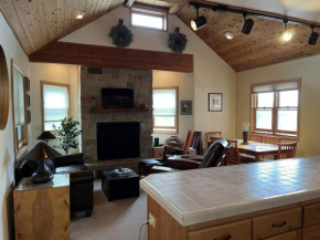 Cozy Hillside Cottage Overlooking Main Street Park City